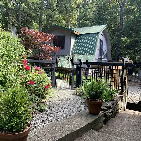 Salt Spring Carriage House B&B-2